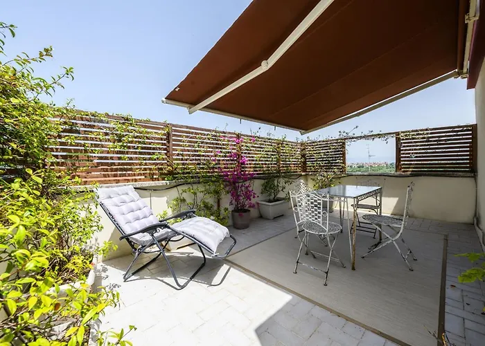 Apartamento Rooftop Porretta Citta Giardino Check-in From 3 Pm To 10 Pm Roma